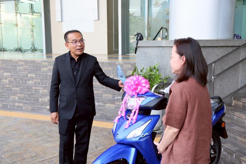 นายอุเทน ชนะกุล ผู