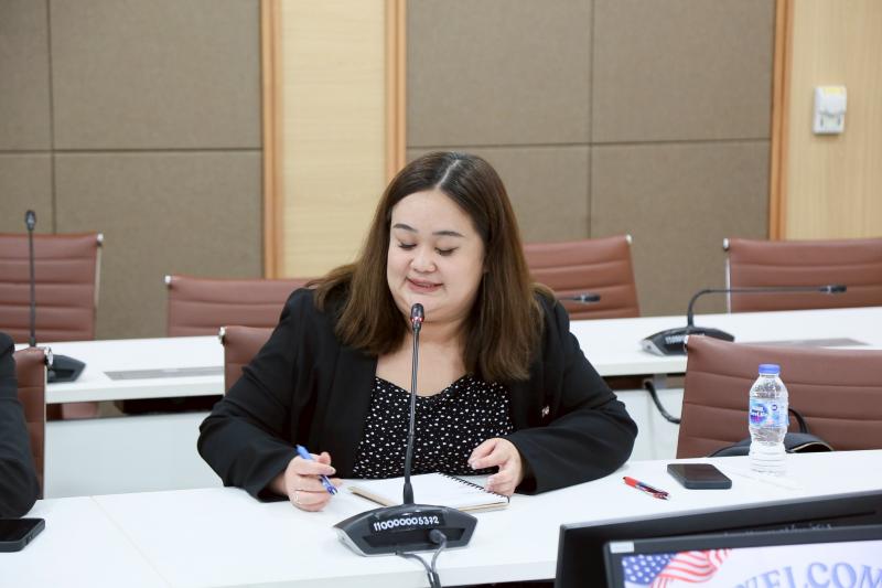 นางสาวสุนีย์ ศรีส�