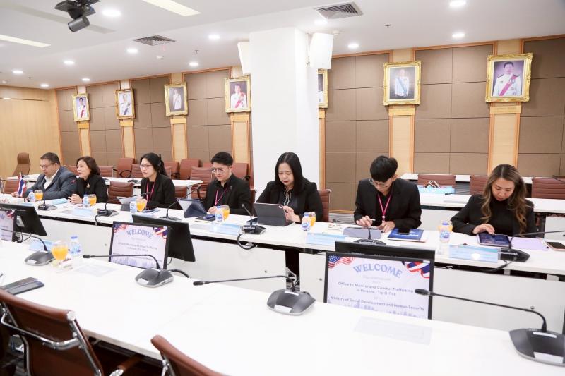นางสาวสุนีย์ ศรีส�