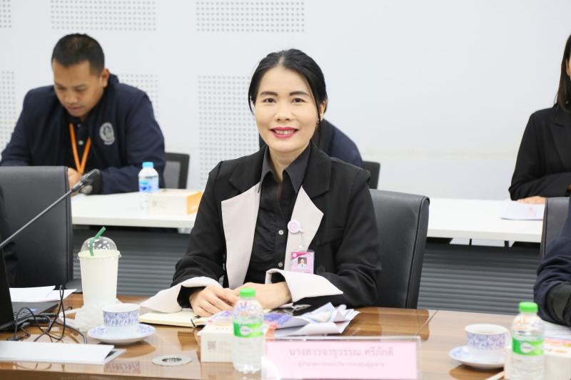 นางสาวสุนีย์ ศรีส�