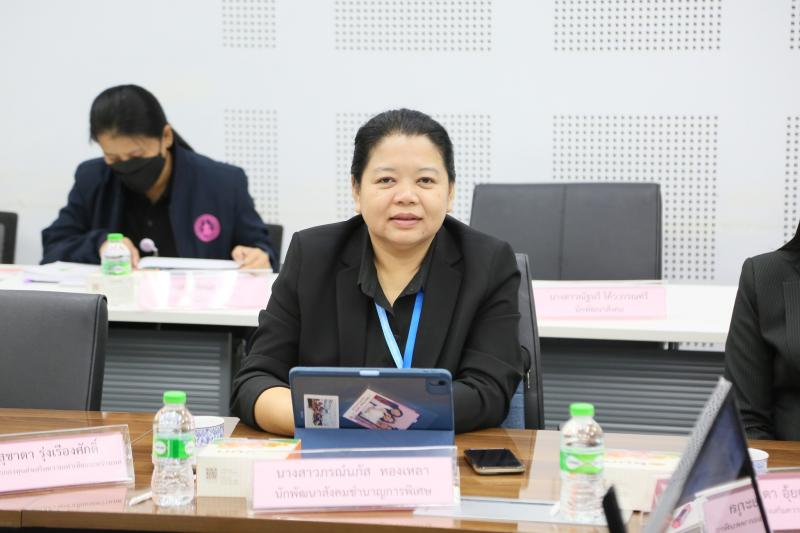 นางสาวสุนีย์ ศรีส�
