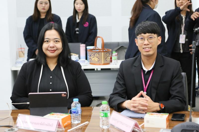 นางสาวสุนีย์ ศรีส�