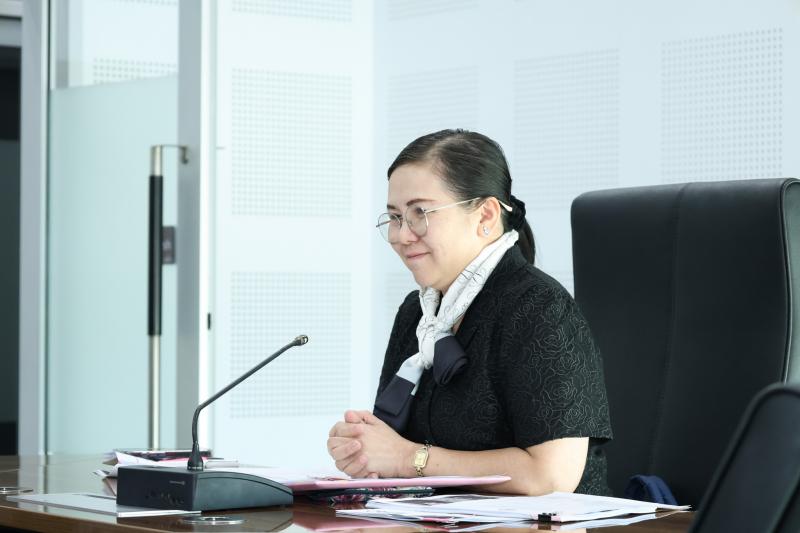 นางศิริลักษณ์ มีม�