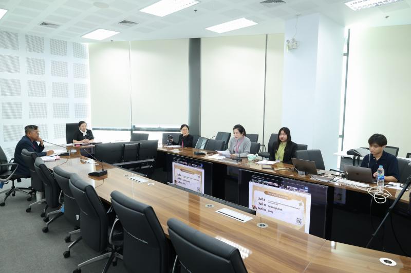 นางศิริลักษณ์ มีม�