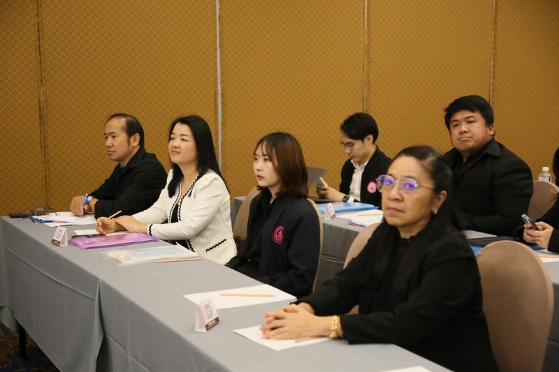 ปลัด พม. เป็นประธา�