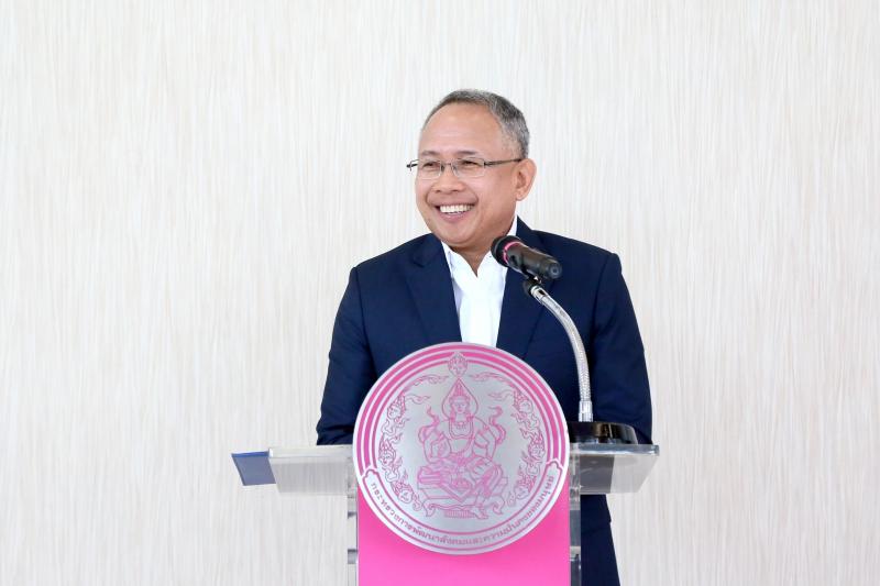 ปลัด พม. เป็นประธา�