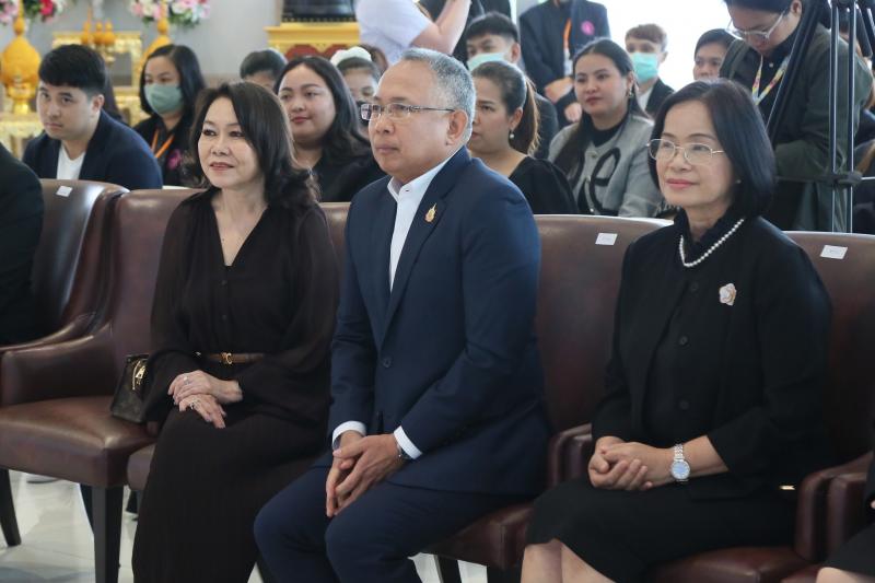 ปลัด พม. เป็นประธา�