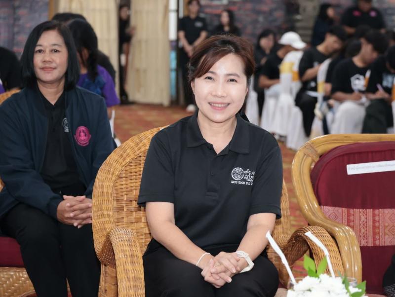 นางสาวนภาพร  เมฆาผ