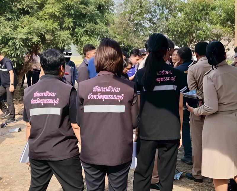 พม. ห่วงใย ครอบครั�