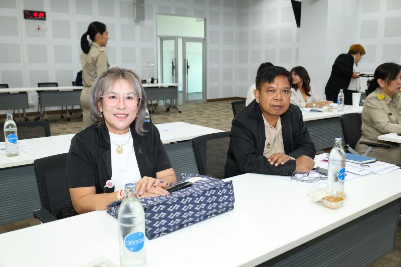 ปลัด พม. เป็นประธา�