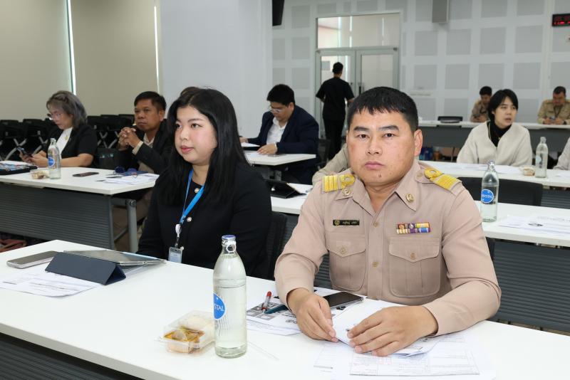 ปลัด พม. เป็นประธา�