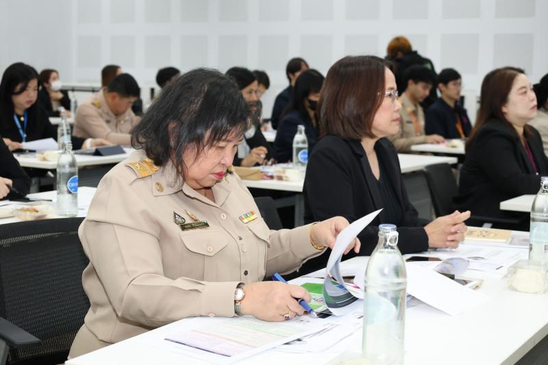 ปลัด พม. เป็นประธา�