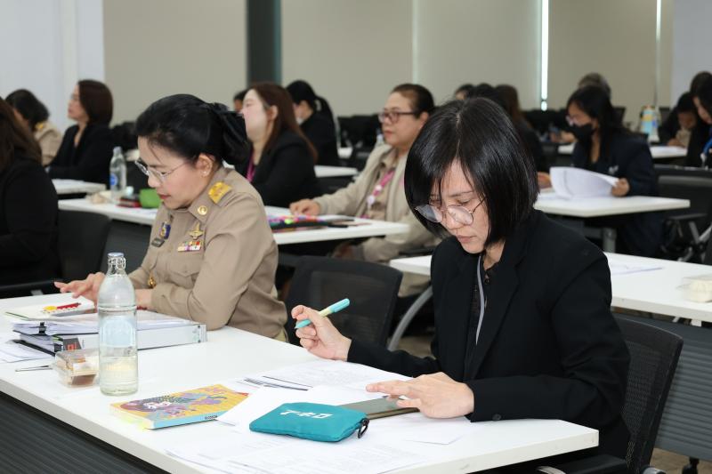 ปลัด พม. เป็นประธา�