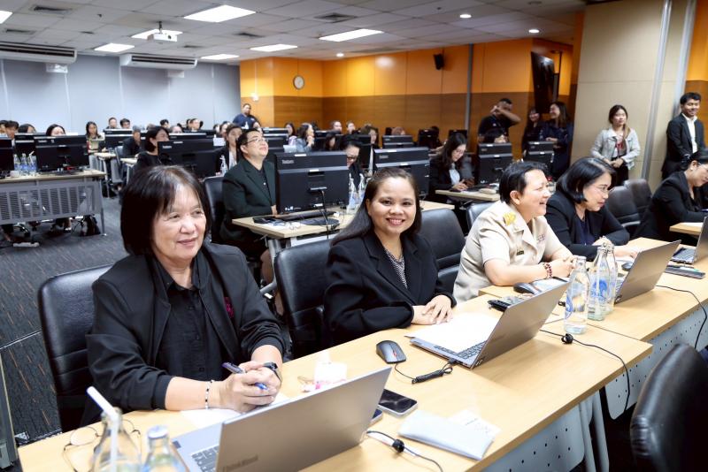 ปลัด พม. เป็นประธา�