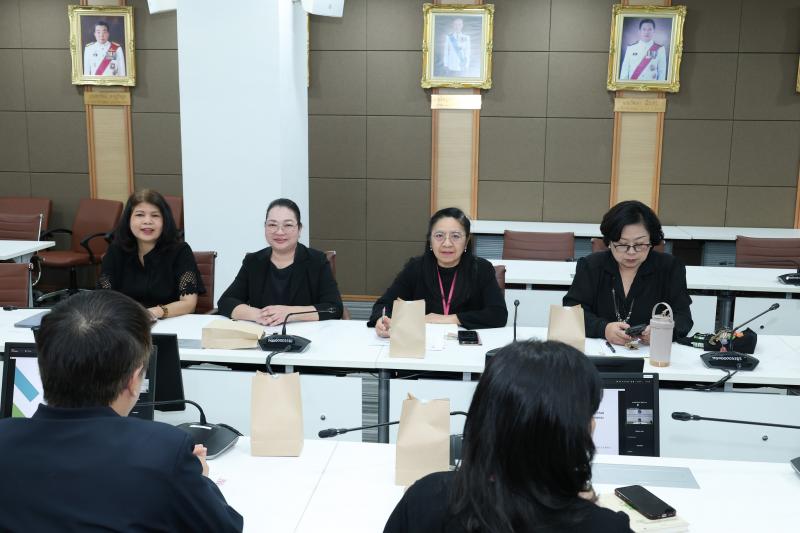 ปลัด พม. เป็นประธา�