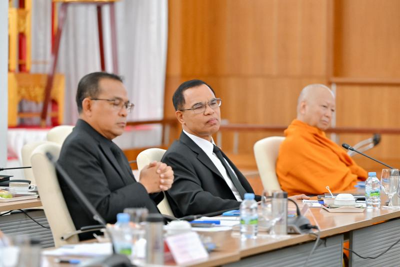 นายอุเทน ชนะกุล ผู