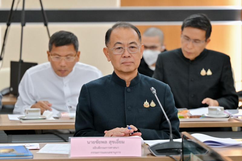 นายอุเทน ชนะกุล ผู