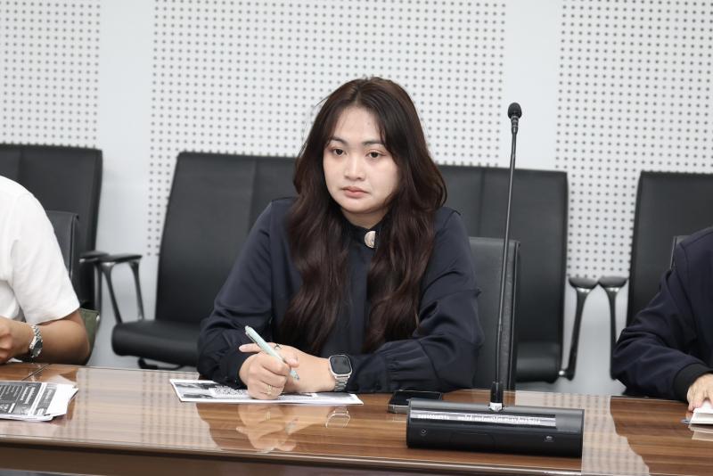 นางศิริลักษณ์ มีม�