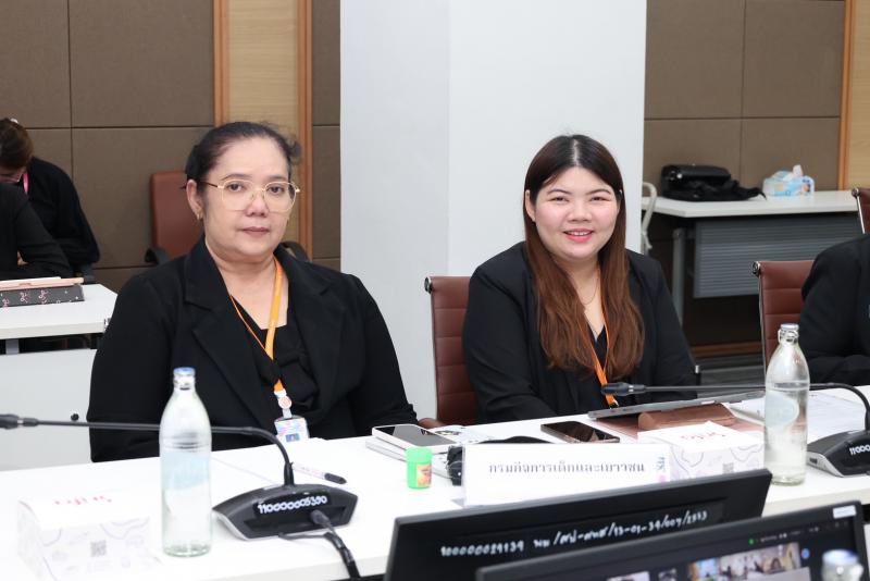 ปลัด พม. เป็นประธา�