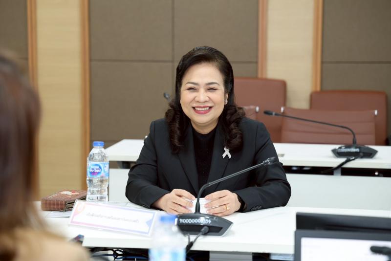 ปลัด พม. เป็นประธา�