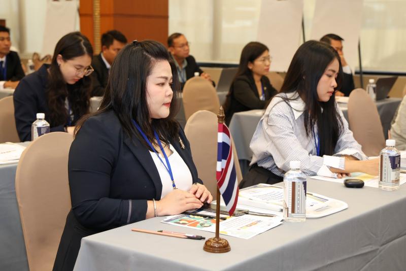 ปลัด พม. เป็นประธา�