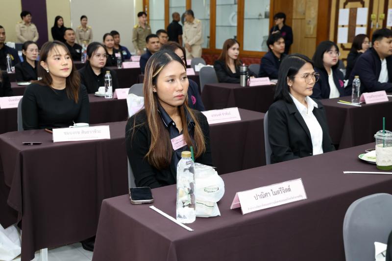ปลัด พม. เป็นประธา�