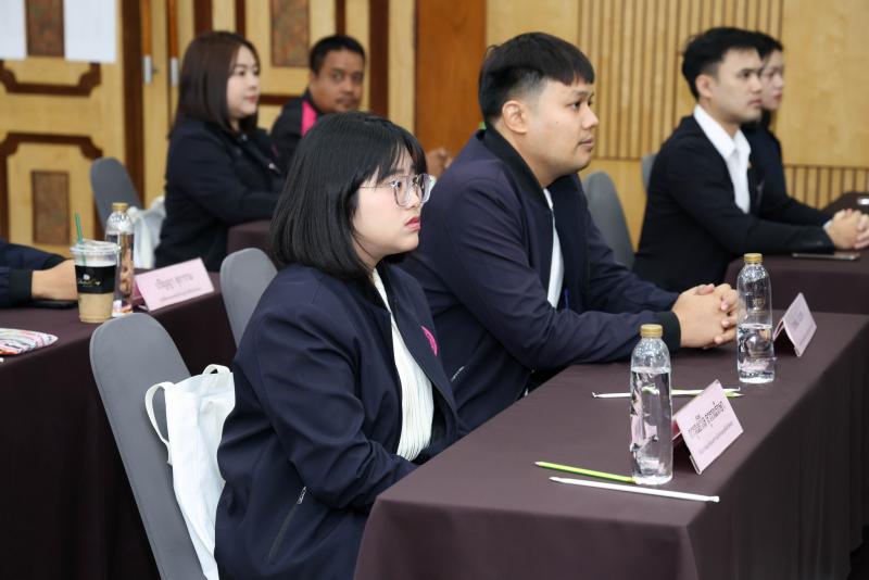 ปลัด พม. เป็นประธา�