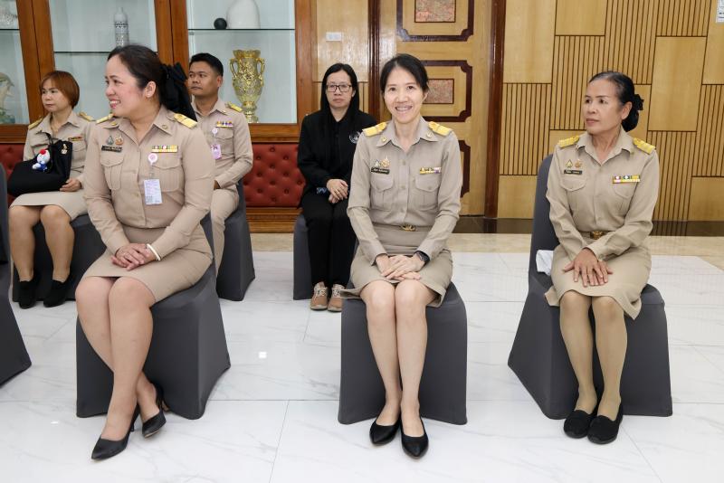 ปลัด พม. เป็นประธา�
