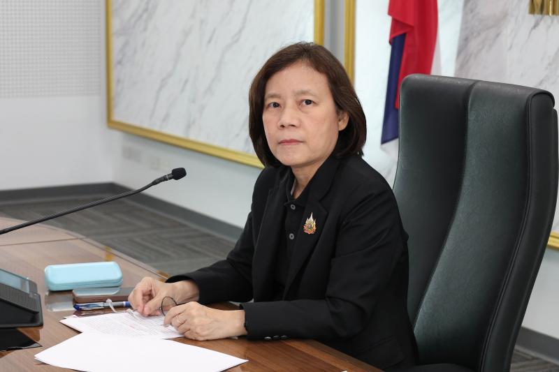 นางสาวสุนีย์ ศรีส�