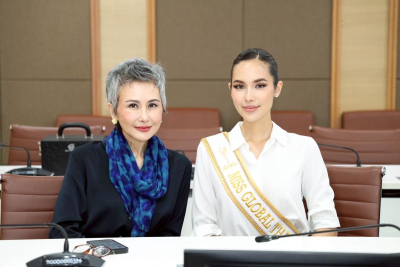 ปลัด พม. ให้นางสาว�