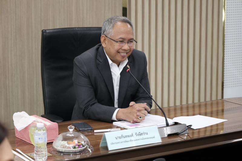 ปลัด พม. เป็นประธา�