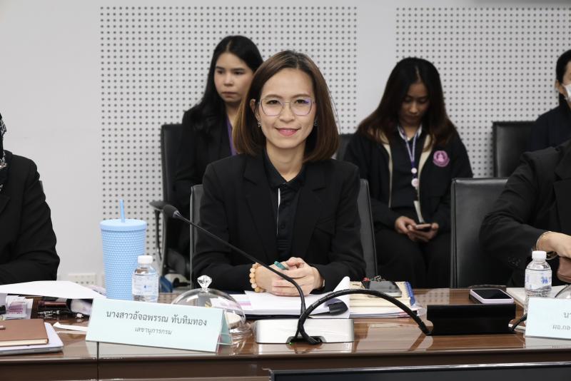 ปลัด พม. เป็นประธา�