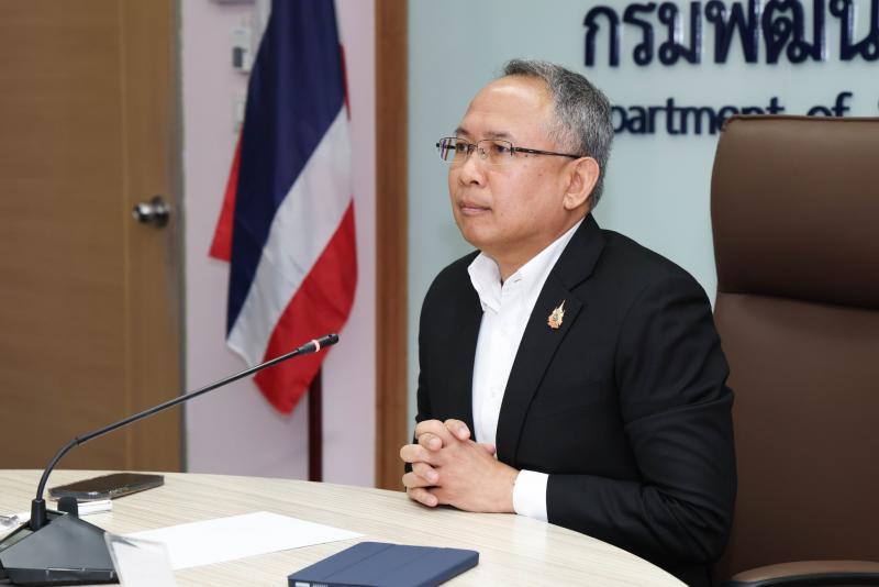 ปลัด พม. เป็นประธา�