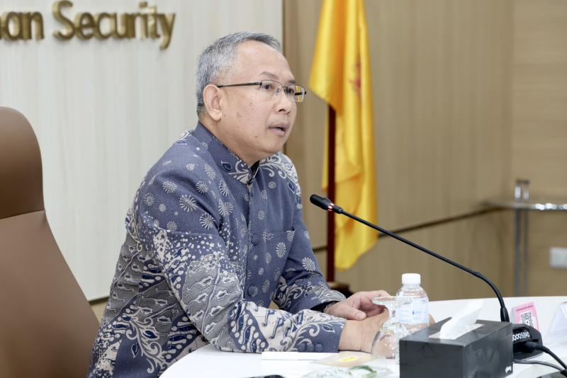 ปลัด พม. เป็นประธา�