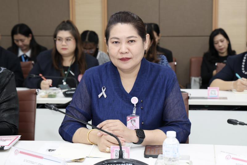 ปลัด พม. เป็นประธา�