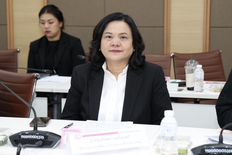 ปลัด พม. เป็นประธา�