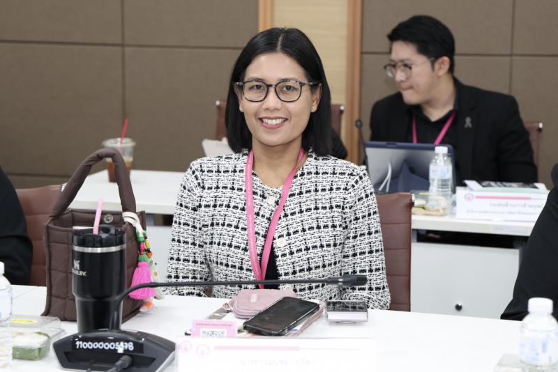 ปลัด พม. เป็นประธา�