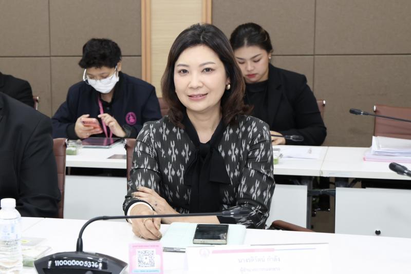 ปลัด พม. เป็นประธา�
