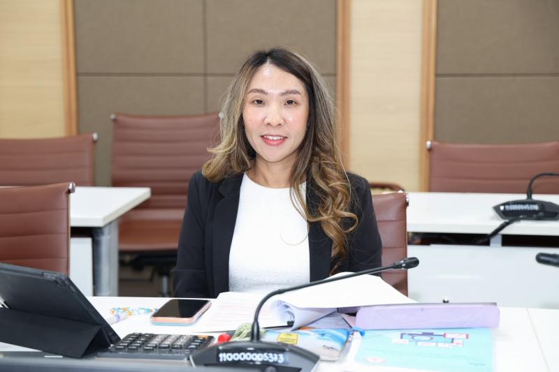 นางสาวสุนีย์ ศรีส�