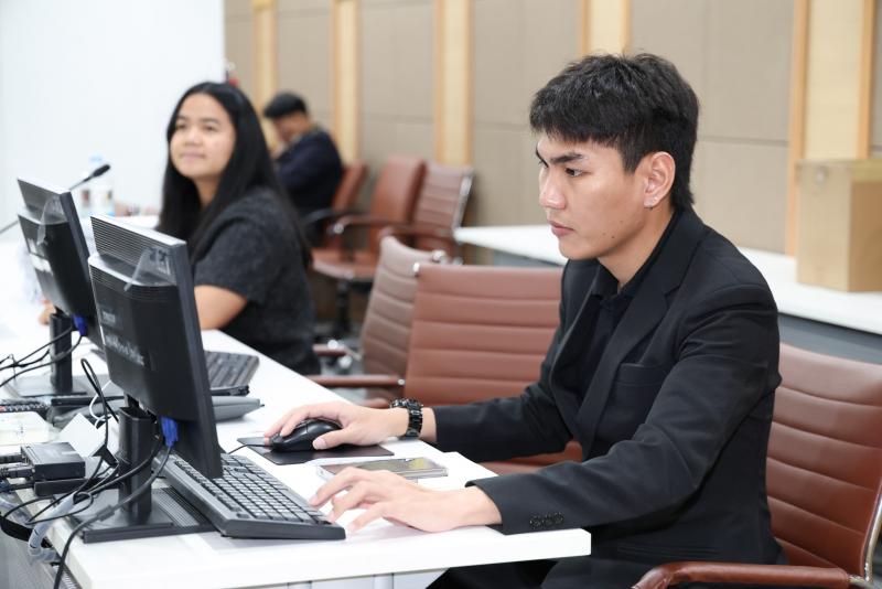 นางสาวสุนีย์ ศรีส�