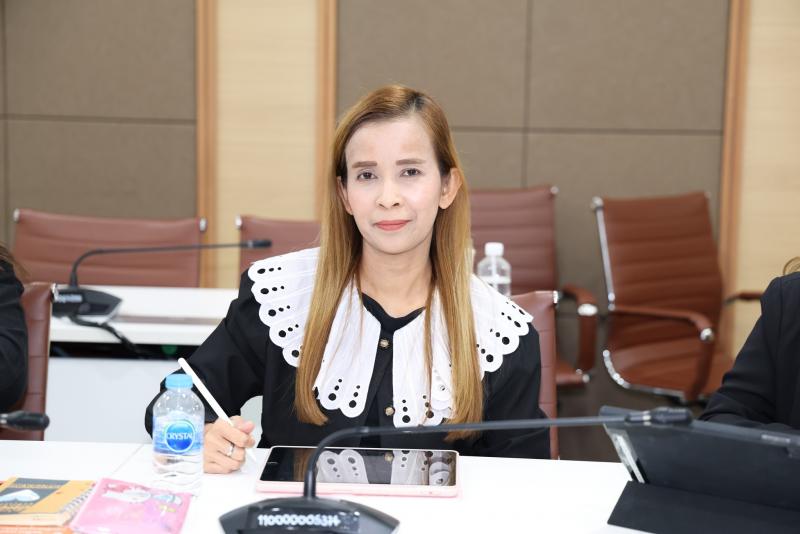 นางสาวสุนีย์ ศรีส�