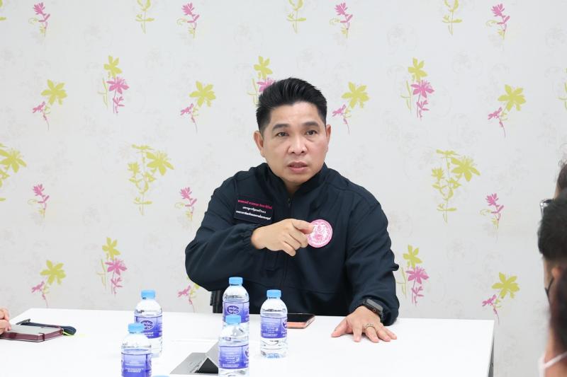 นายกองตรี ดร.ธนกฤต