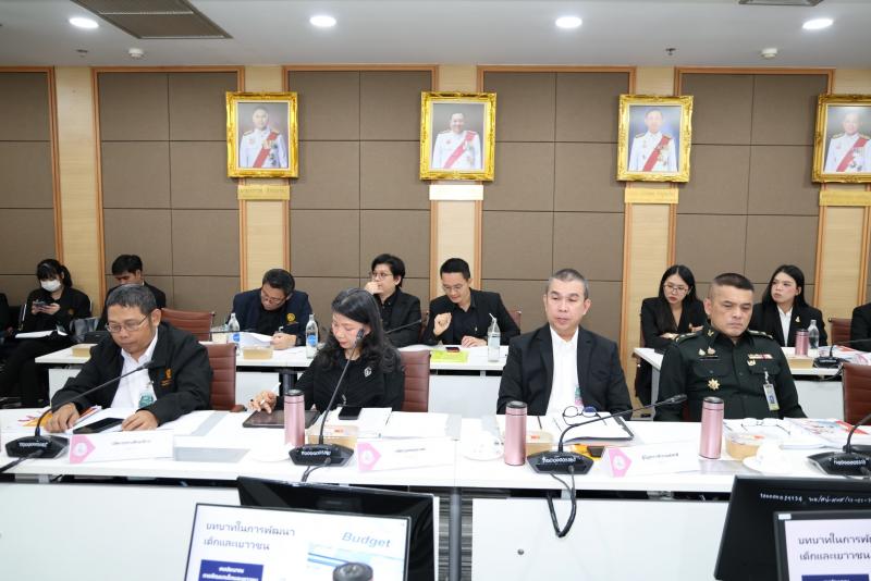 รมว.พม. เป็นประธาน�