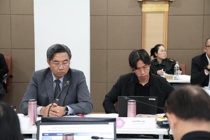รมว.พม. เป็นประธาน�