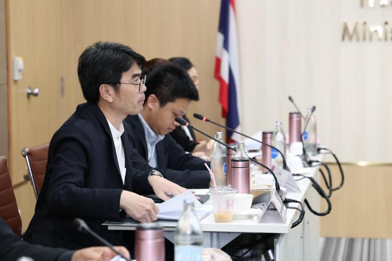 รมว.พม. เป็นประธาน�
