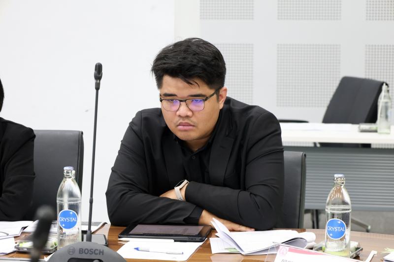 นางศิริลักษณ์ มีม�