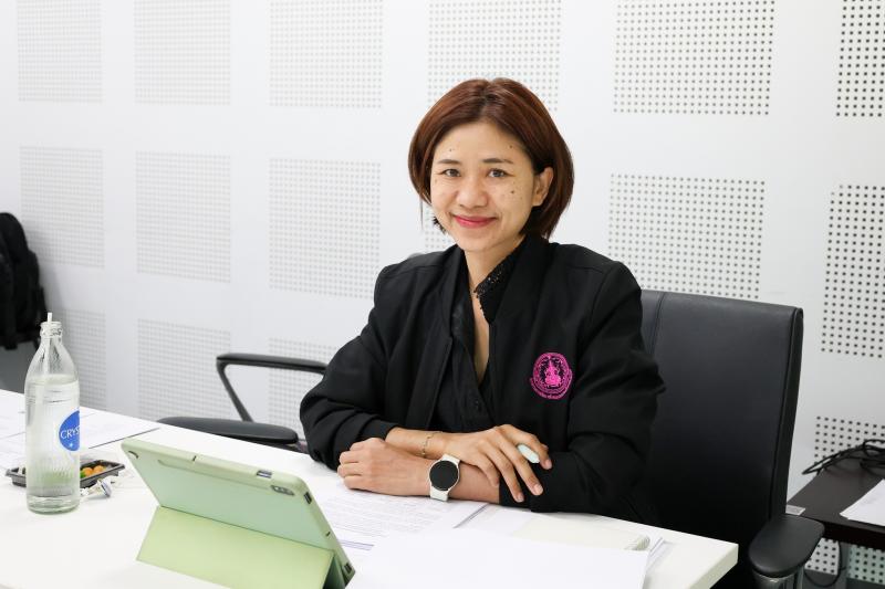นางศิริลักษณ์ มีม�