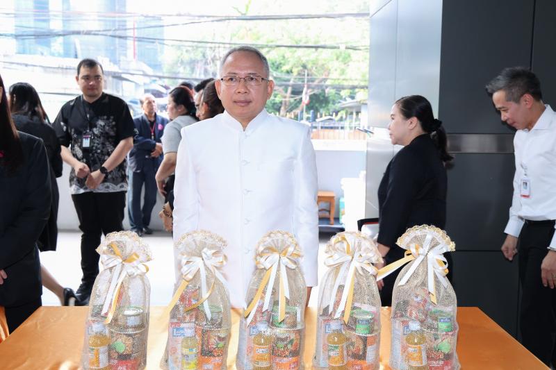 ปลัด พม. เป็นประธา�