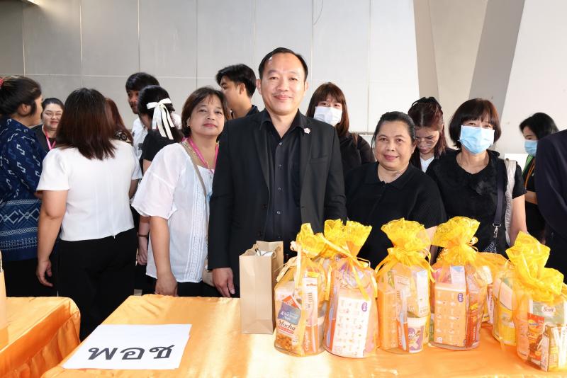 ปลัด พม. เป็นประธา�