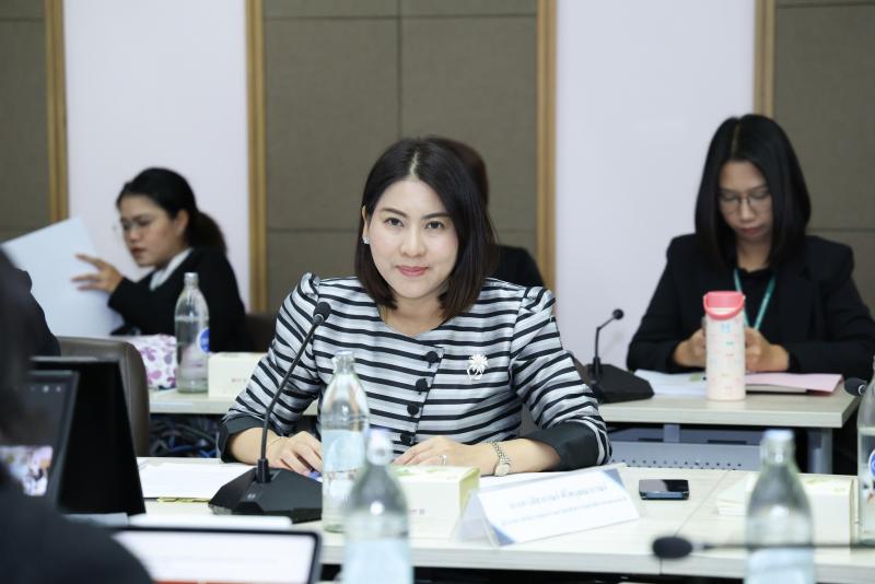 ปลัด พม. เป็นประธา�